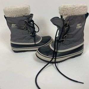 Sorel winter carnival boots GUC  with Box Size 6.5